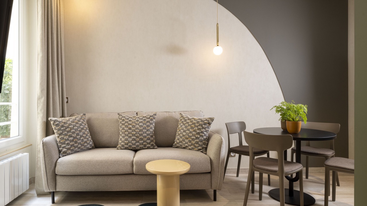 Photo of Livingroom in Quartier de la Place-Vendome