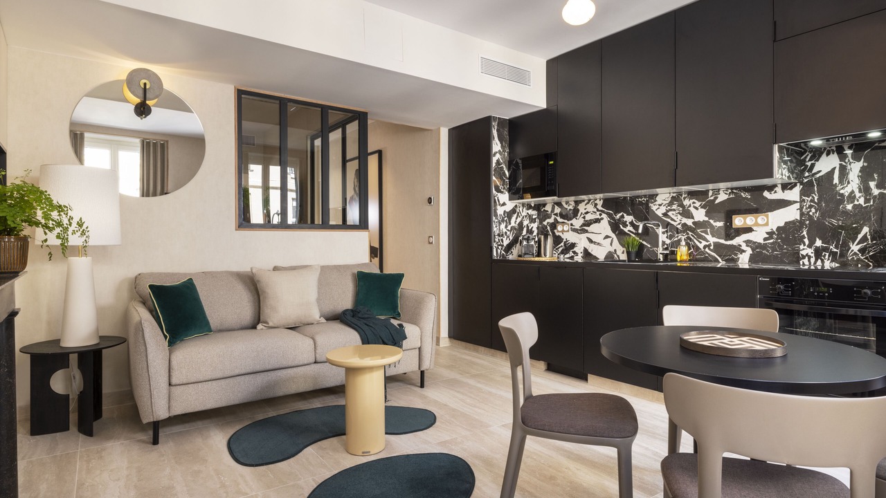 Photo of Livingroom in Quartier de la Place-Vendome
