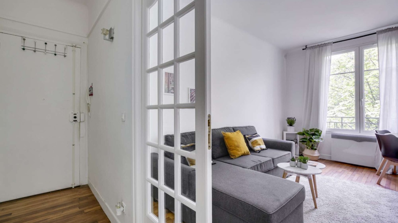 Photo of Livingroom in Plateau - Mont-Valerien