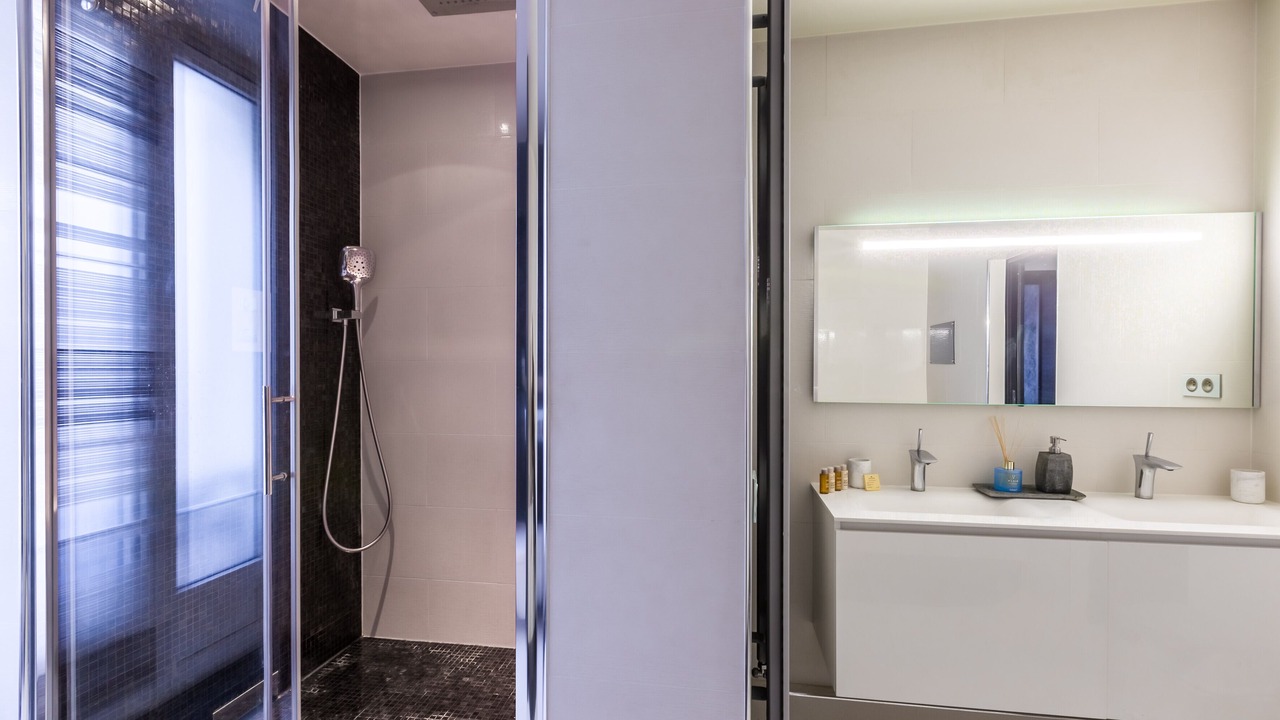 Photo of Bathroom in Chaillot