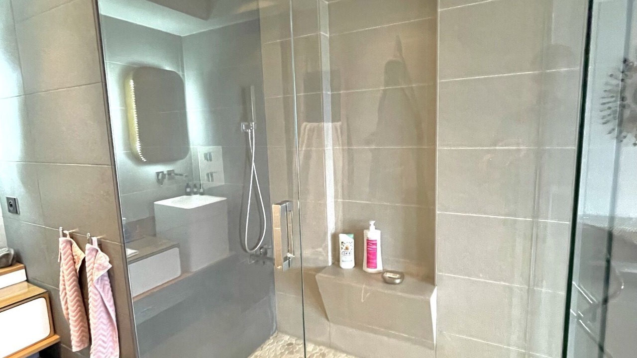 Photo of Bathroom in Porte-Dauphine