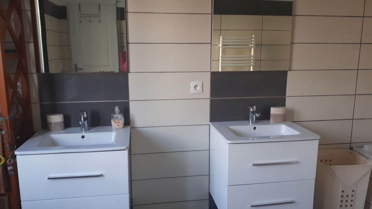 Photo of Bathroom in Le Perreux-sur-Marne