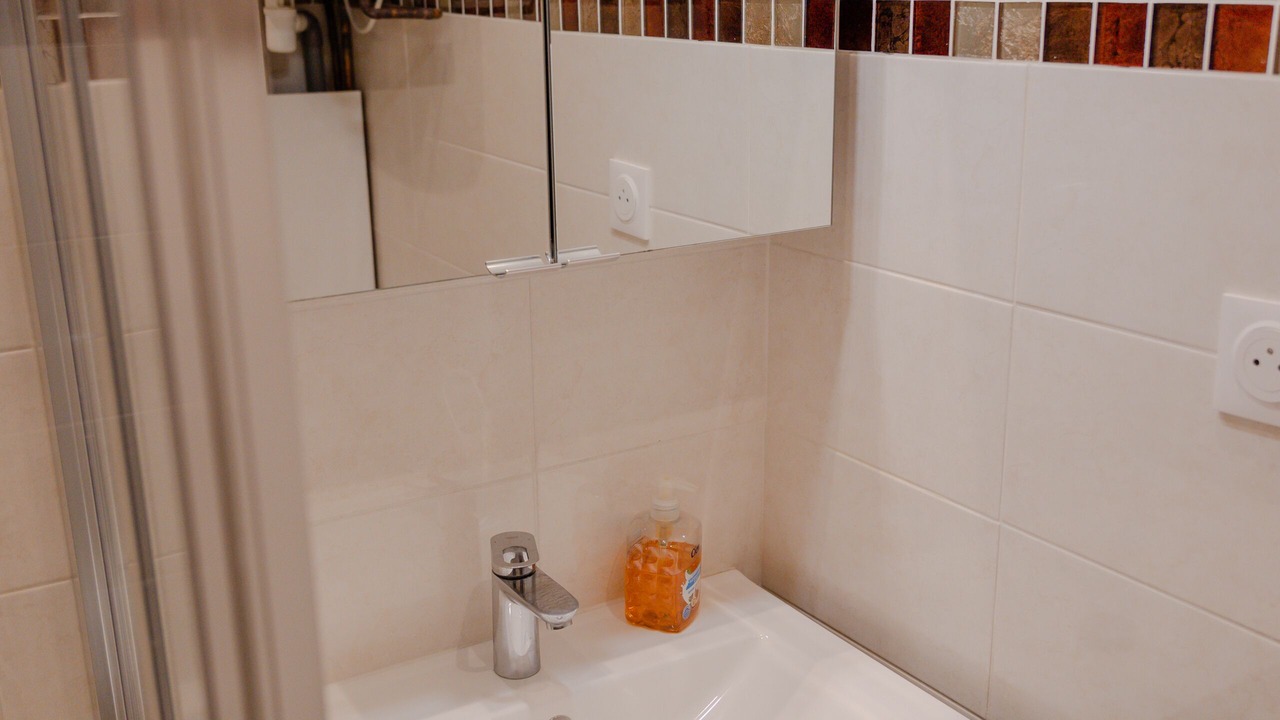 Photo of Bathroom in Vignerons
