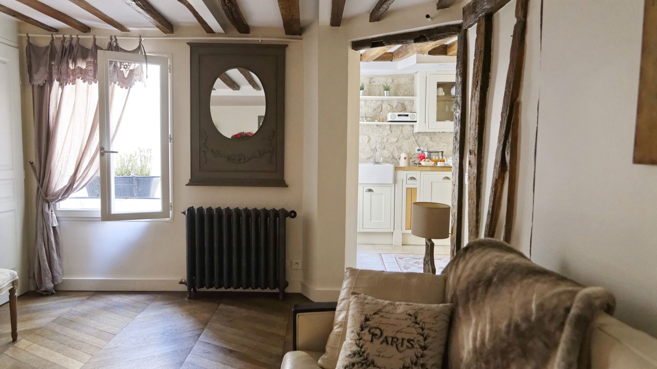 Photo of Livingroom in Quartier de la Place-Vendome
