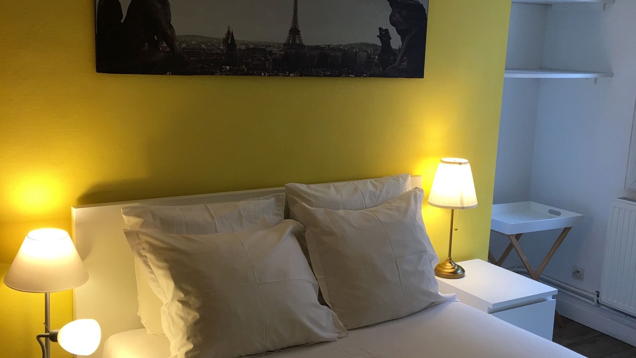 Photo of Bedroom in 15th Arrondissement