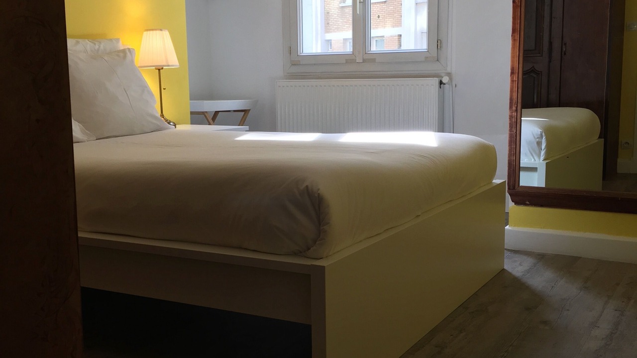 Photo of Bedroom in 15th Arrondissement