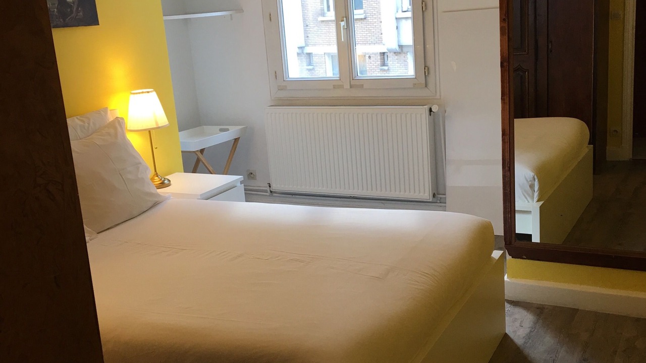 Photo of Bedroom in 15th Arrondissement
