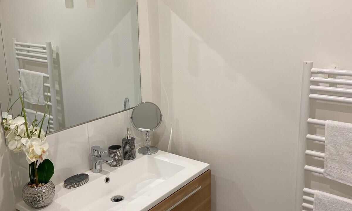 Photo of Bathroom in Noisy-le-Grand