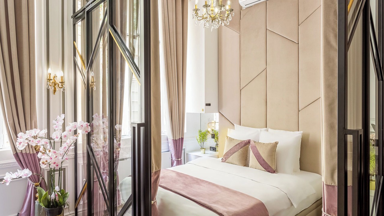 Photo of Bedroom in 3rd Arrondissement