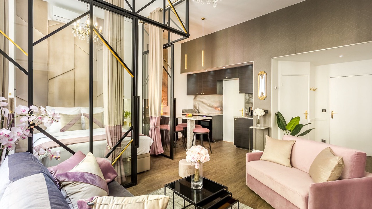 Photo of Bedroom in 3rd Arrondissement