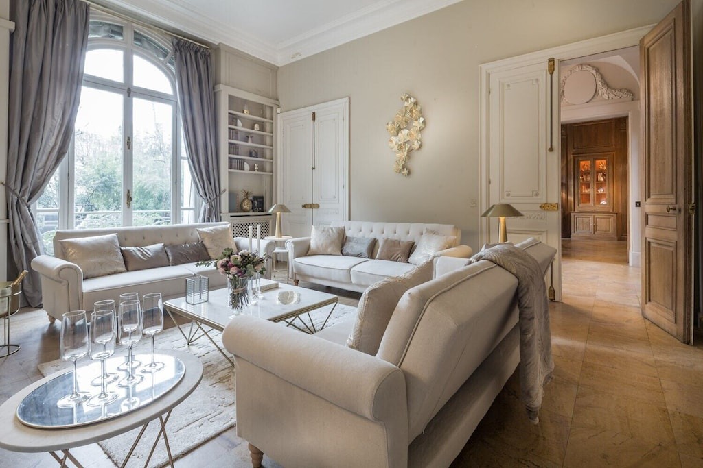 Photo of Livingroom in Villa Montmorency