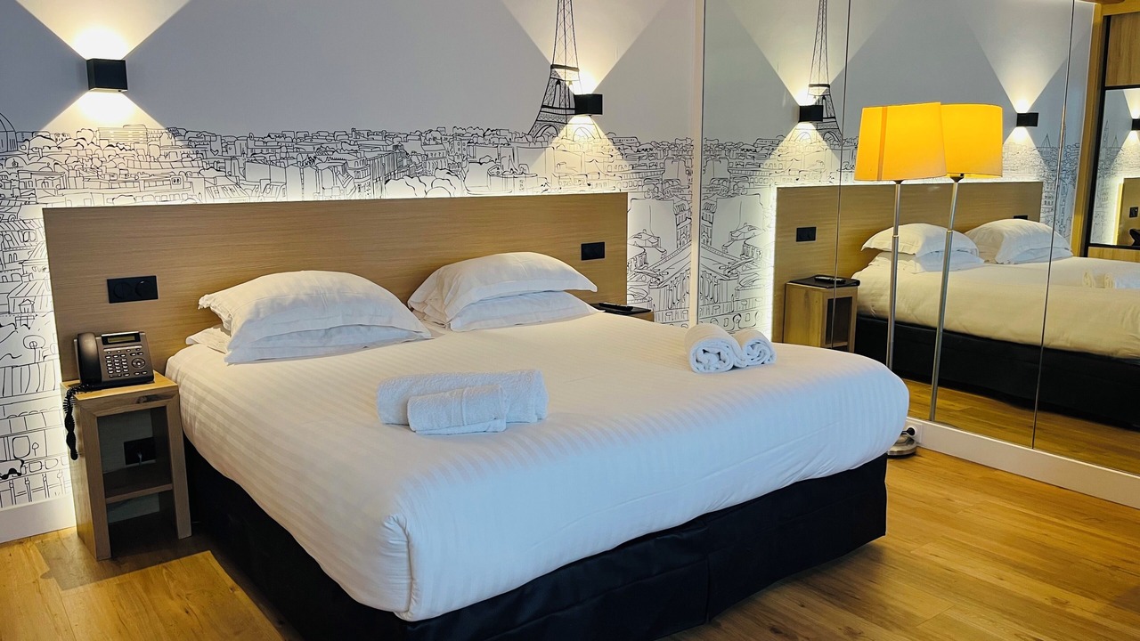 Photo of Bedroom in Quartier de la Place-Vendome