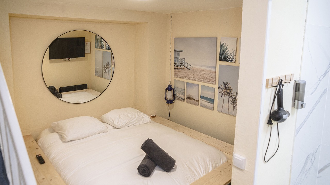 Photo of Bedroom in 18th Arrondissement