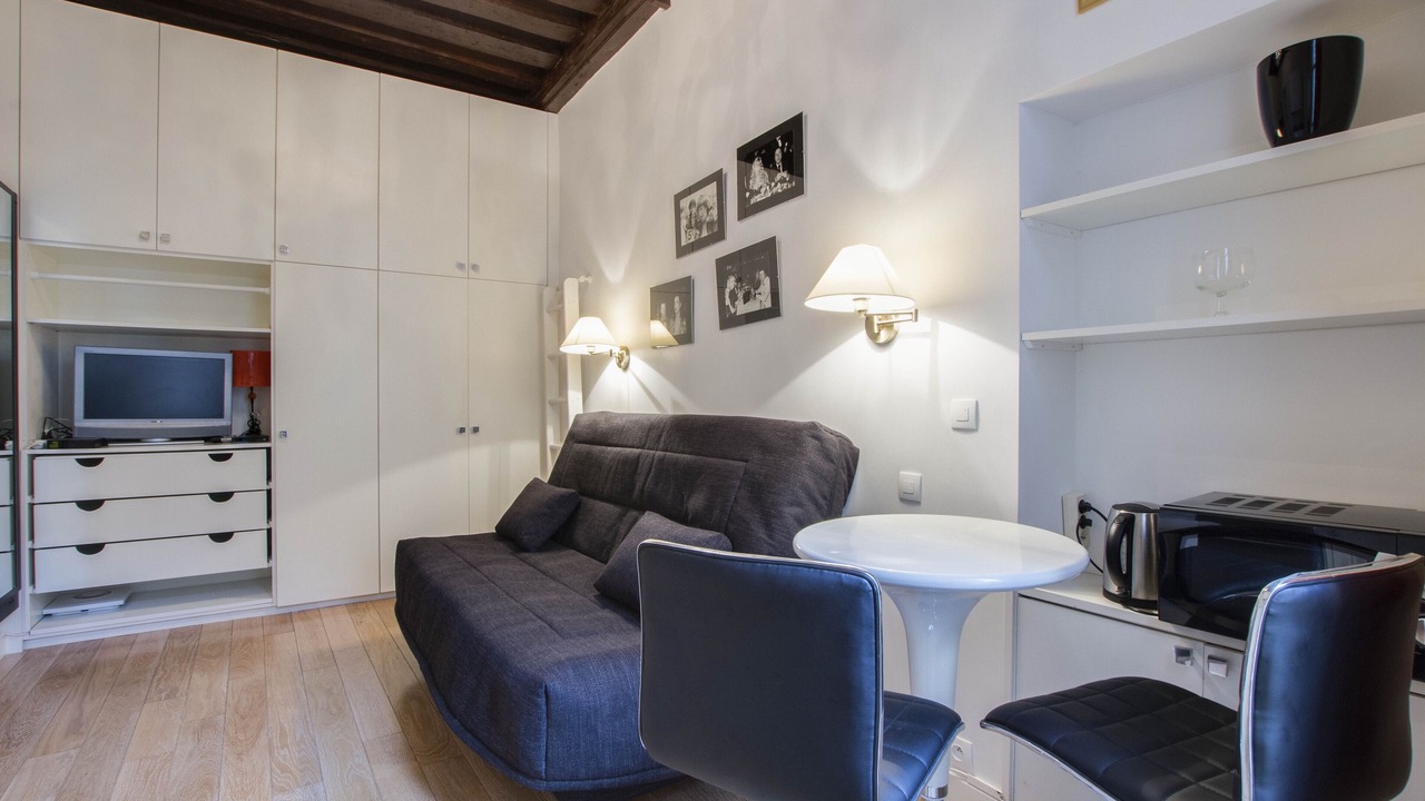 Photo of Livingroom in Quartier de la Folie-Mericourt