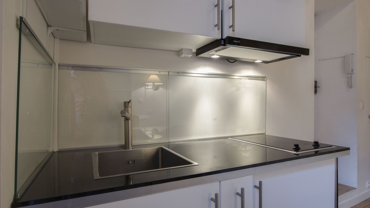 Photo of Kitchen in Quartier de la Folie-Mericourt