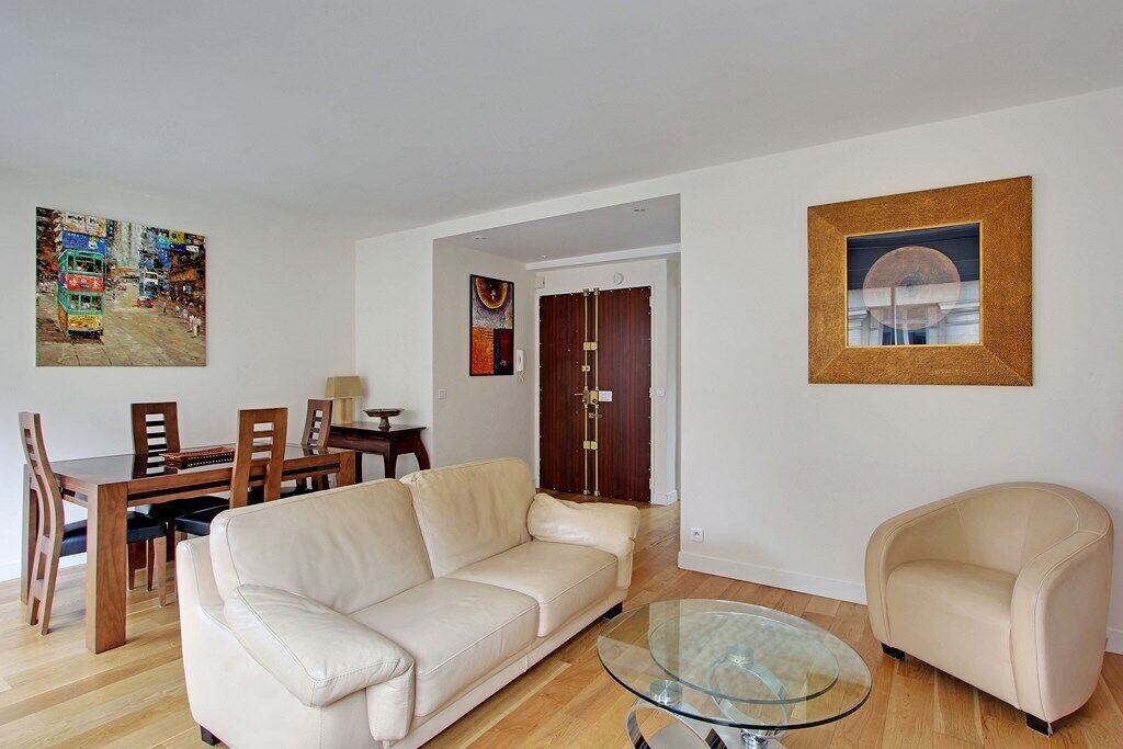 Photo of Livingroom in Chaillot
