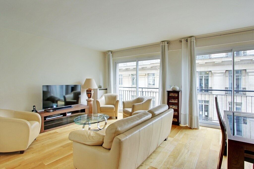 Photo of Livingroom in Chaillot