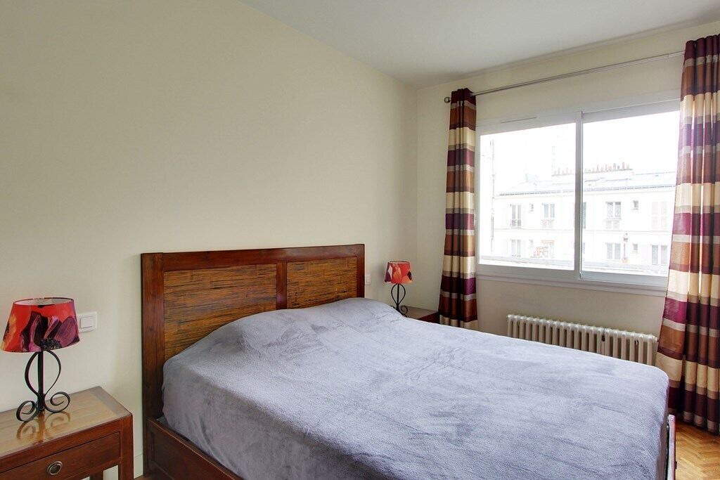 Photo of Bedroom in Chaillot