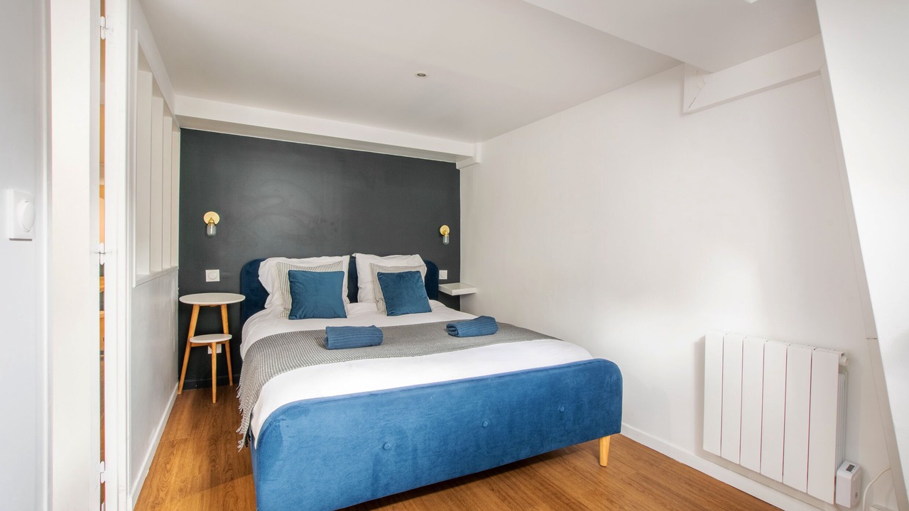 Photo of Bedroom in Arts-et-Metiers