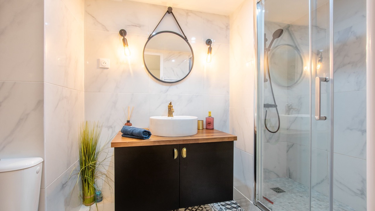 Photo of Bathroom in Arts-et-Metiers