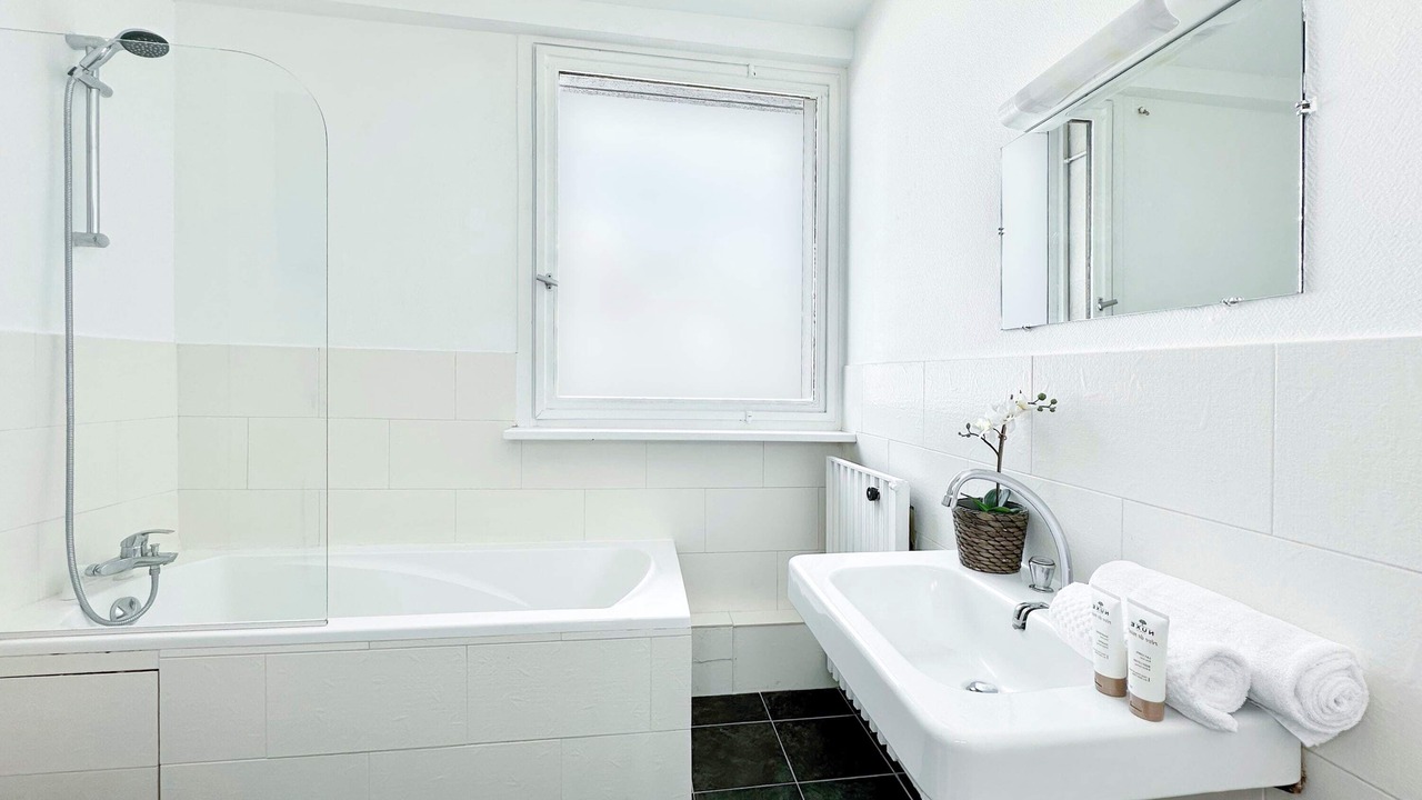 Photo of Bathroom in Montparnasse