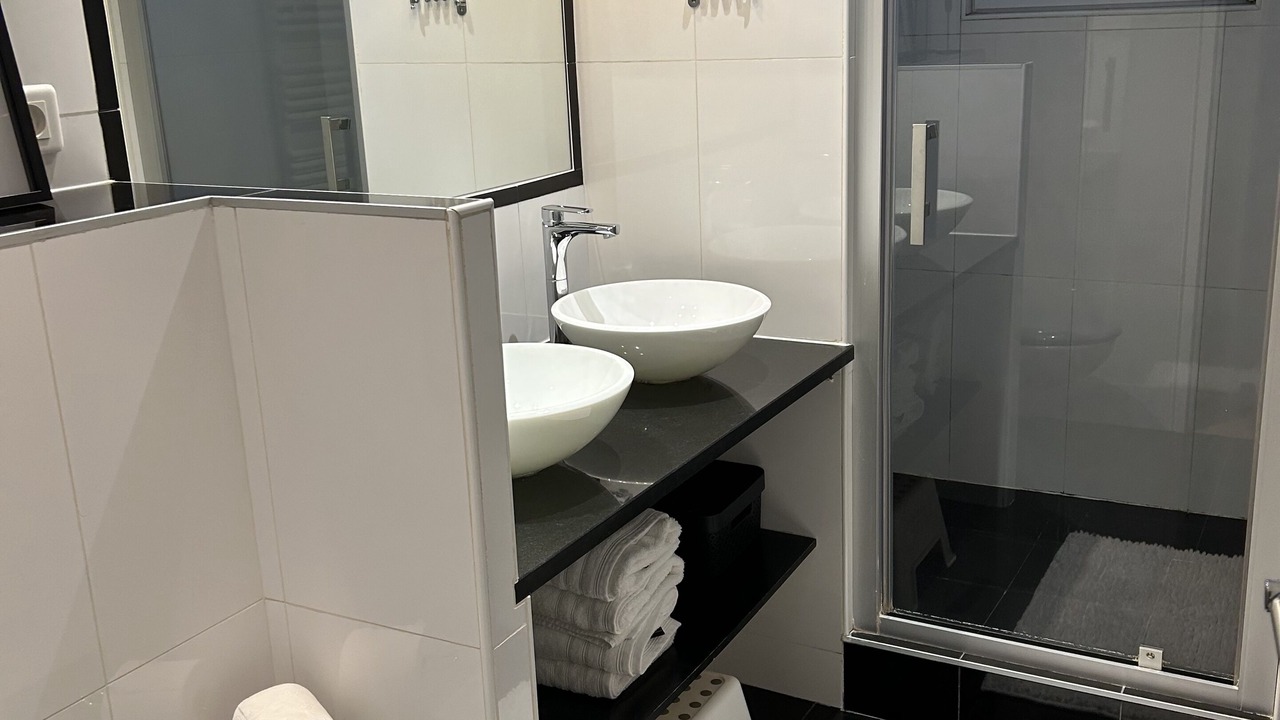 Photo of Bathroom in Vaires-sur-Marne
