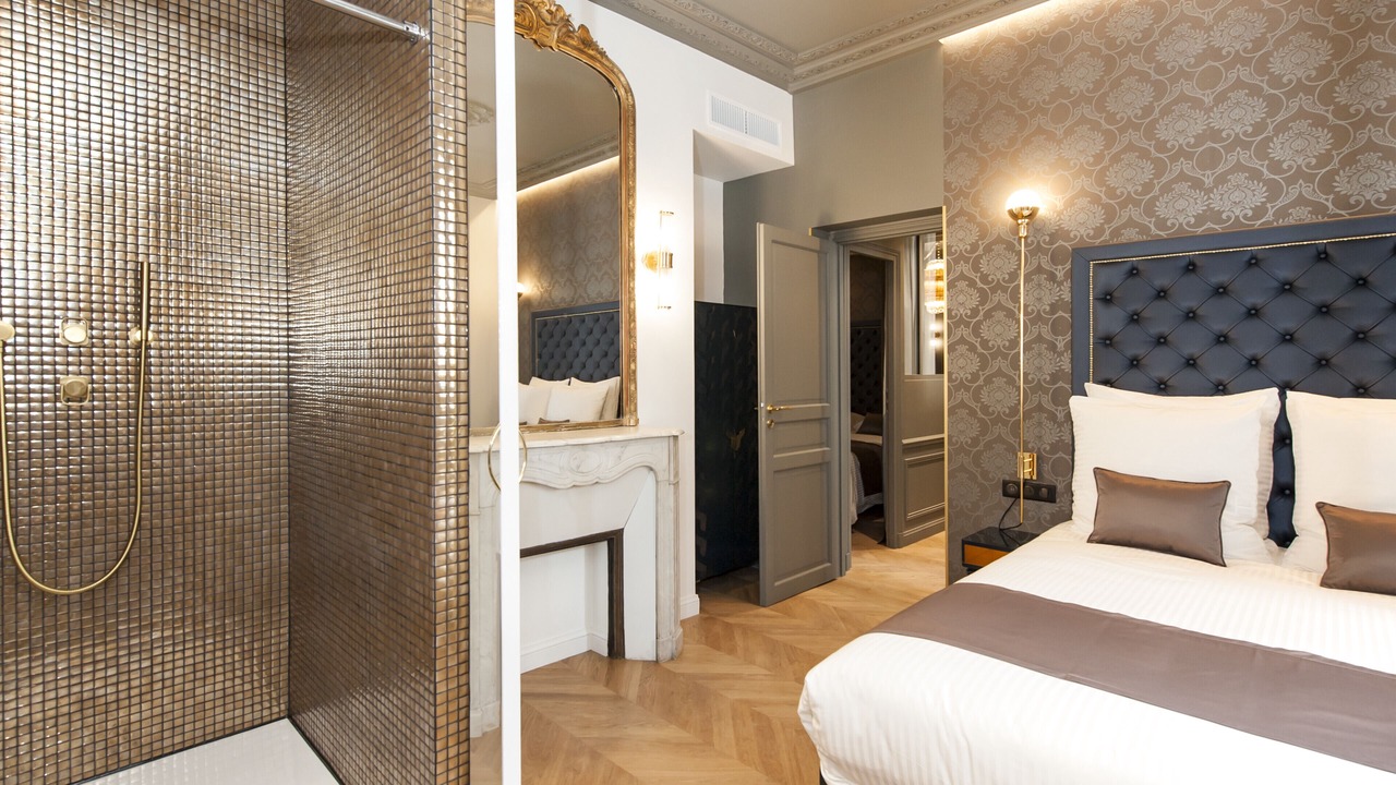 Photo of Bedroom in Champs-Elysees