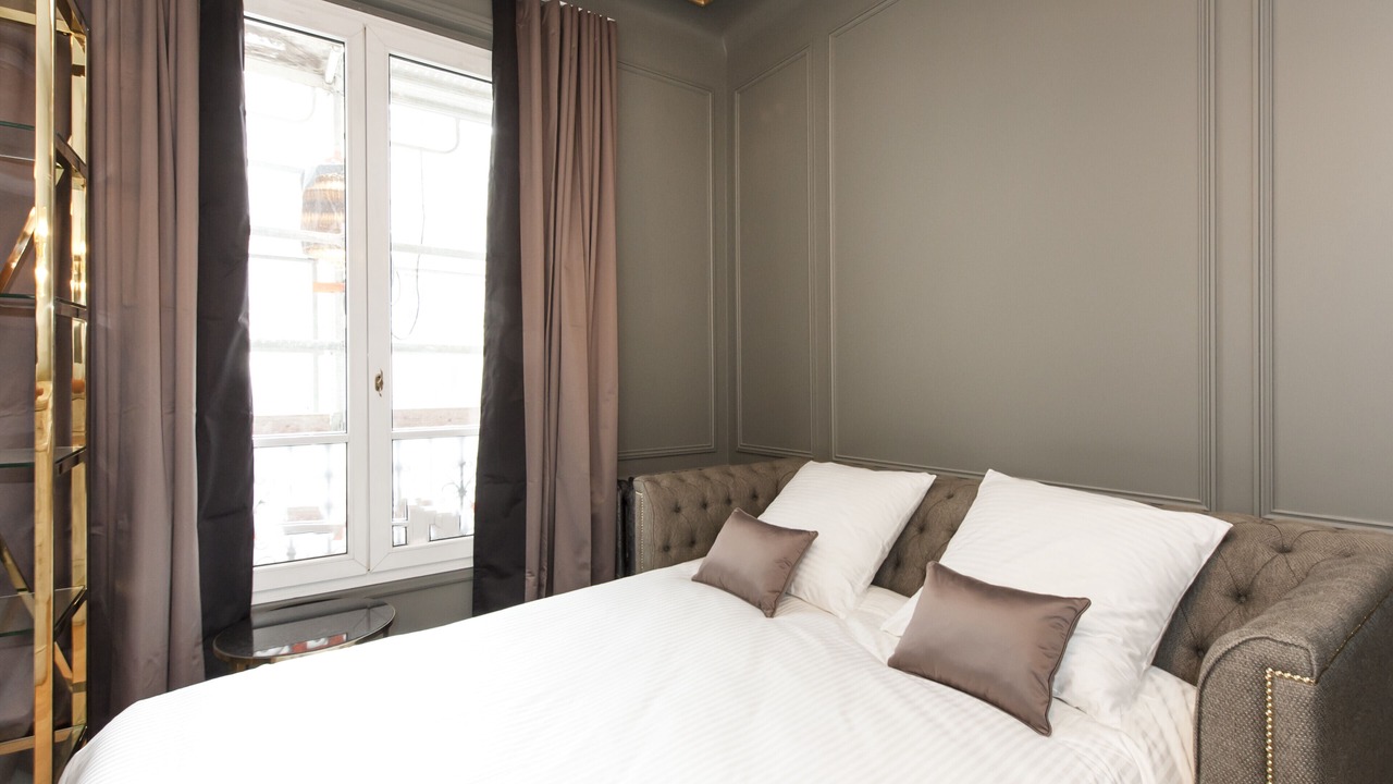 Photo of Bedroom in Champs-Elysees
