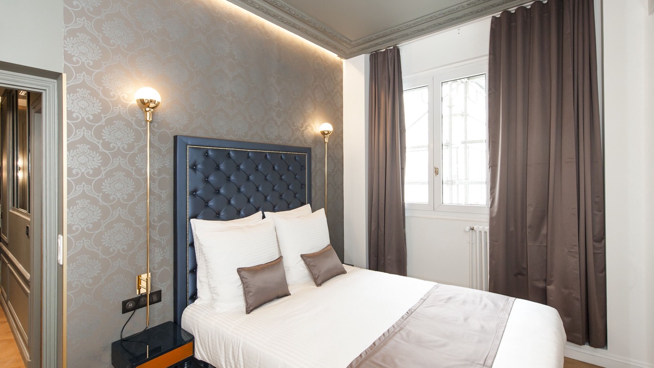 Photo of Bedroom in Champs-Elysees