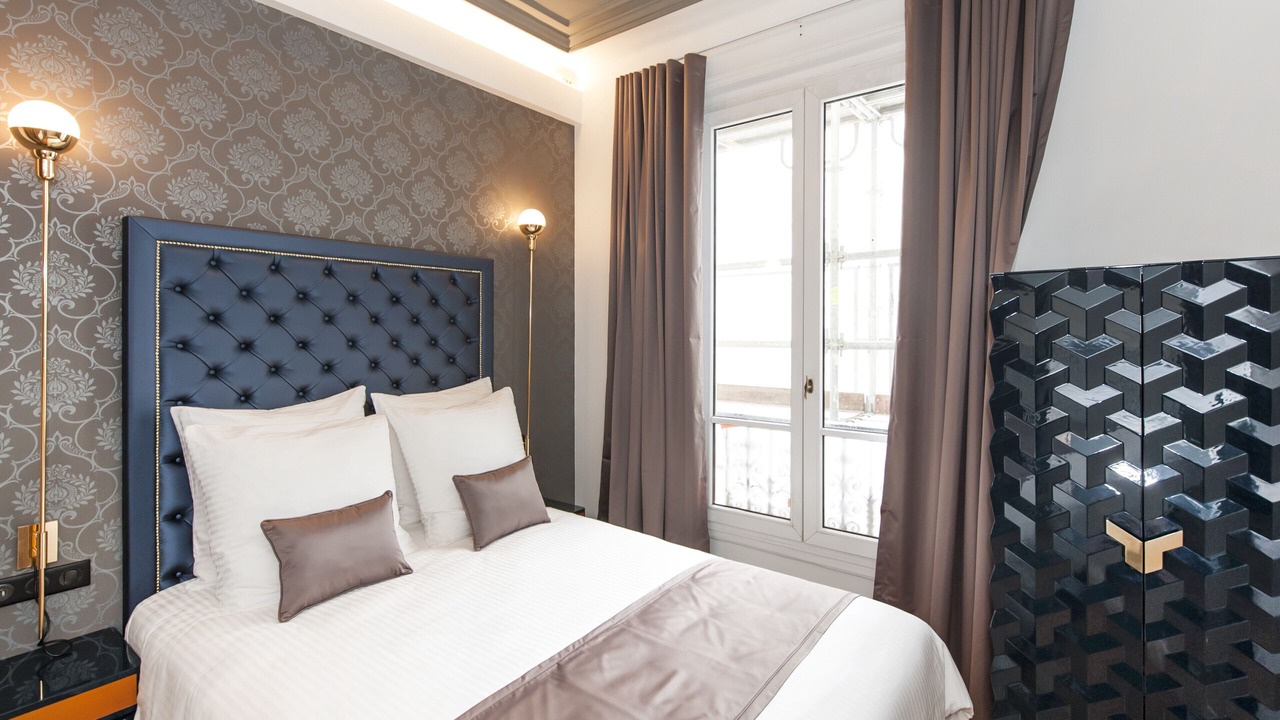 Photo of Bedroom in Champs-Elysees