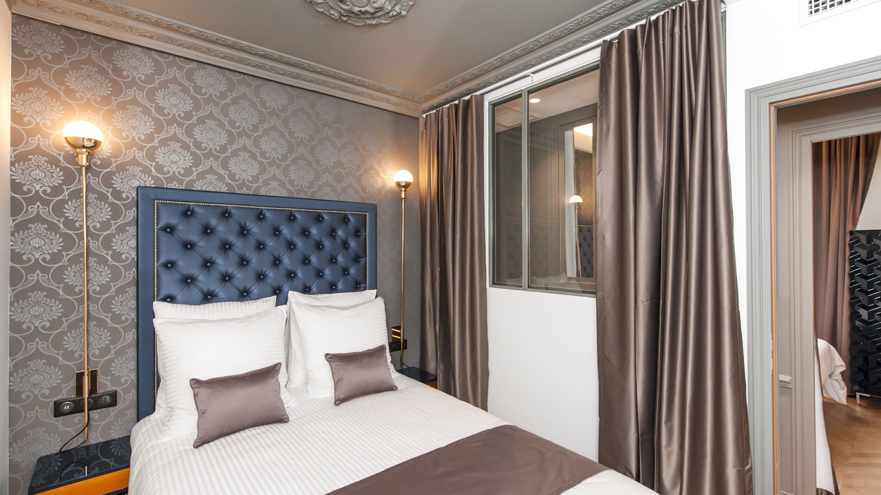 Photo of Bedroom in Champs-Elysees