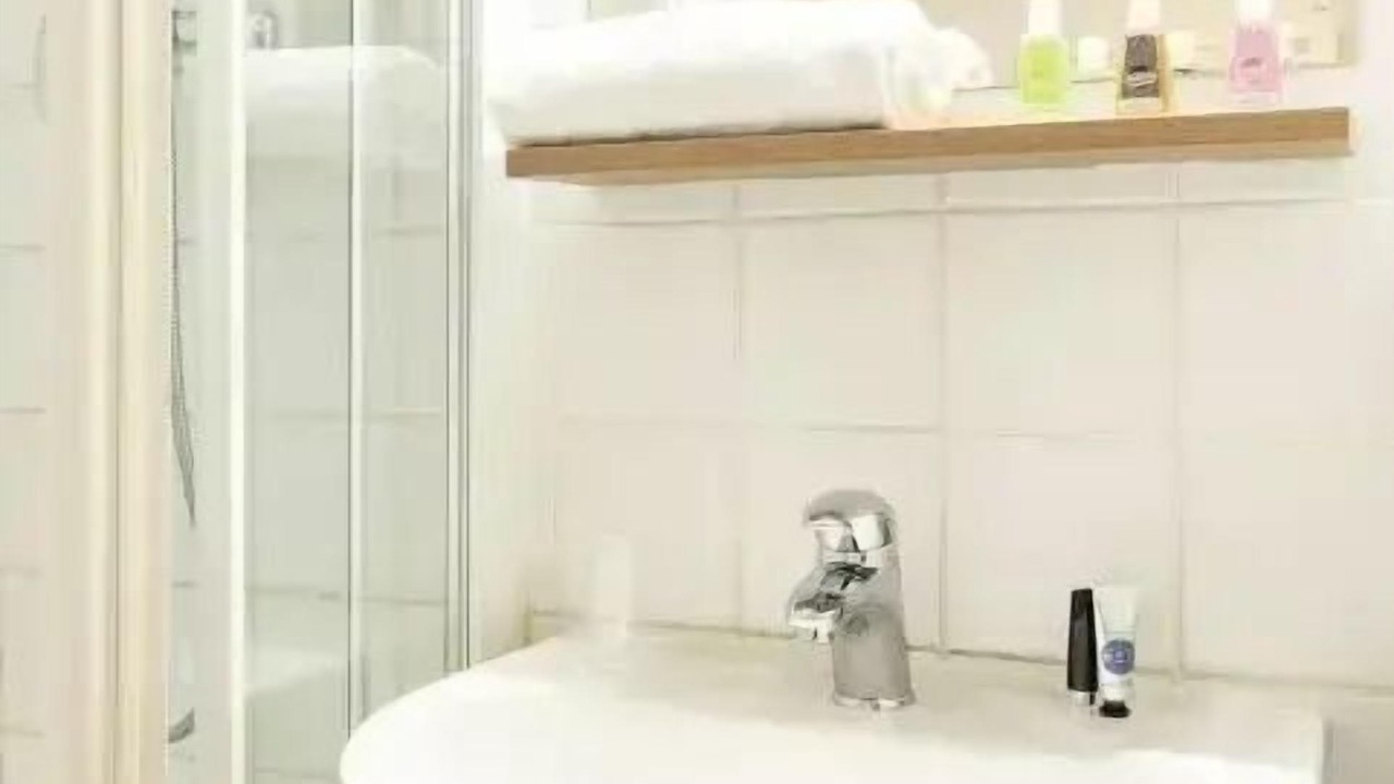 Photo of Bathroom in Gambetta