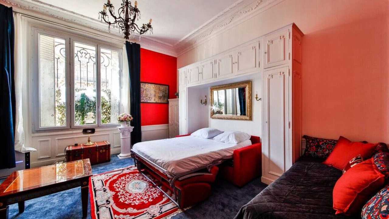 Photo of Bedroom in Chaillot
