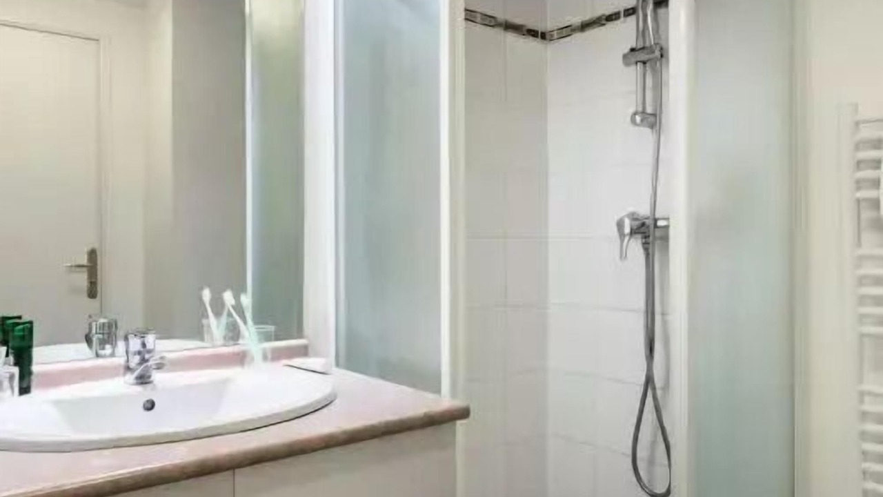 Photo of Bathroom in 12th Arrondissement