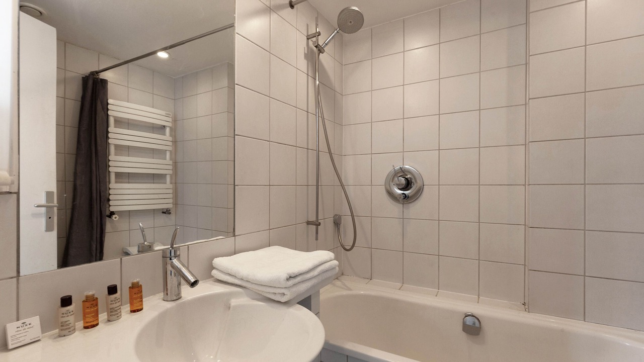 Photo of Bathroom in Butte-aux-Cailles