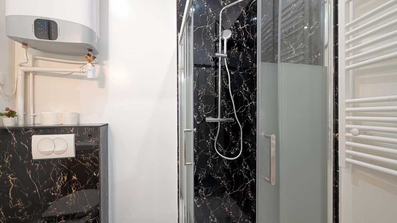 Photo of Bathroom in Chaillot