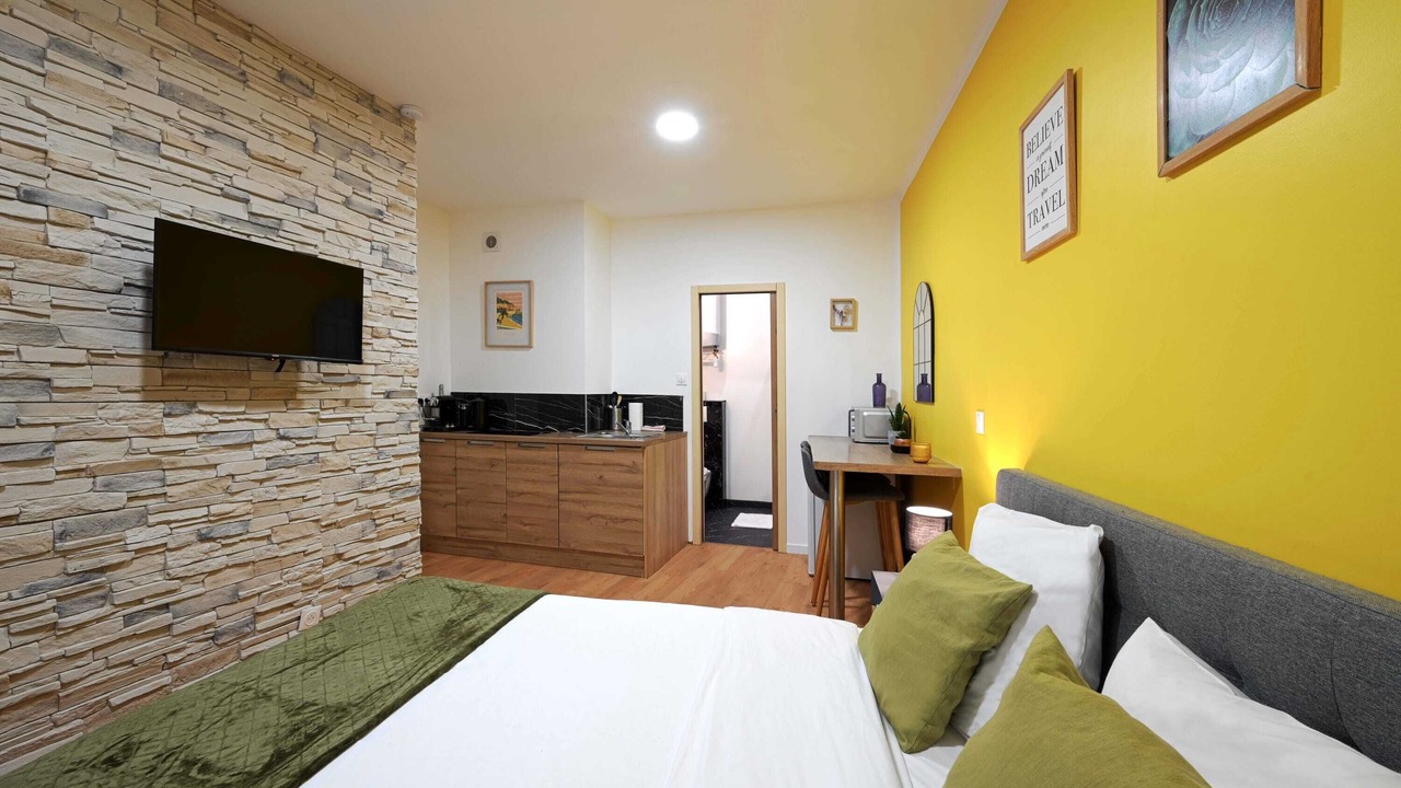 Photo of Bedroom in Chaillot