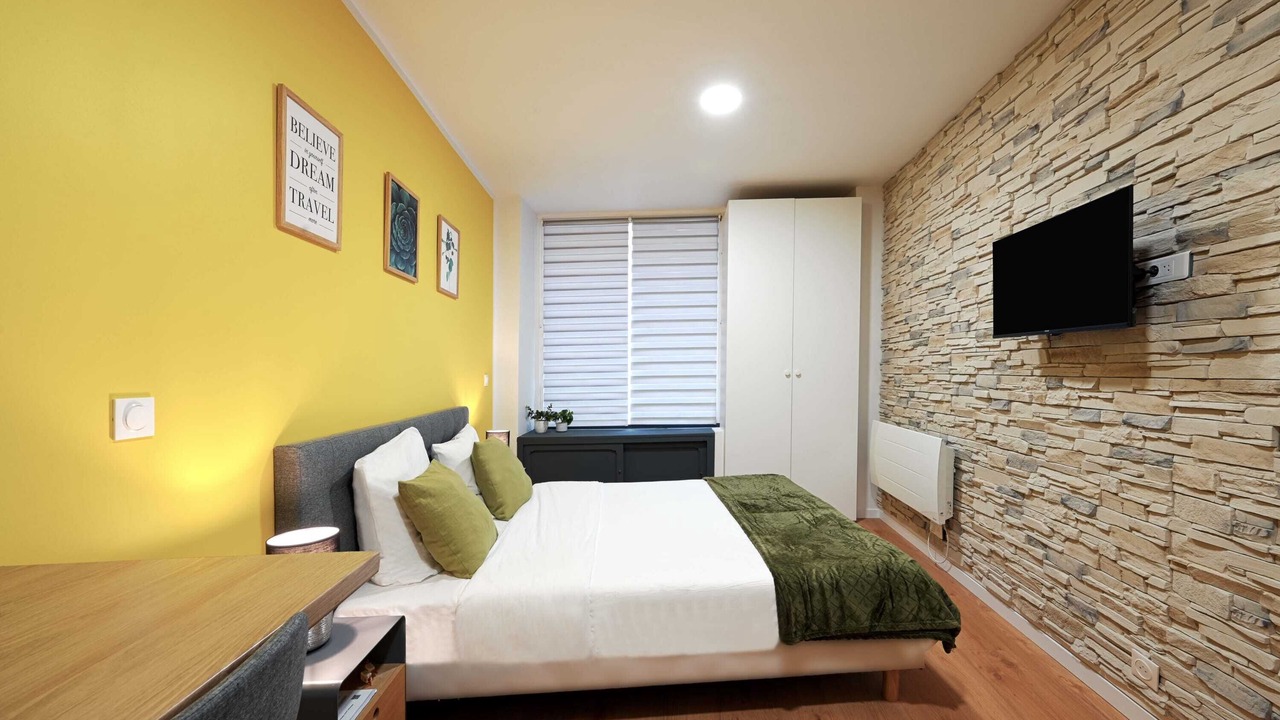 Photo of Bedroom in Chaillot