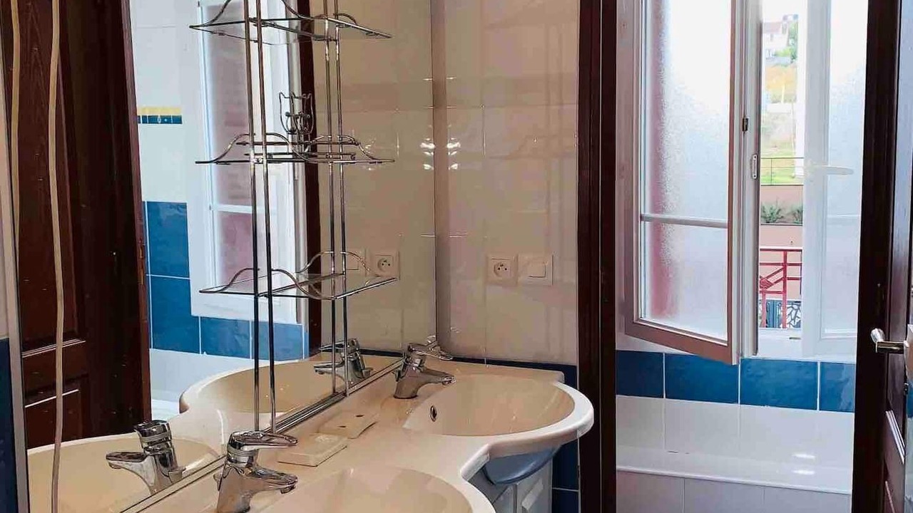 Photo of Bathroom in Vitry-sur-Seine