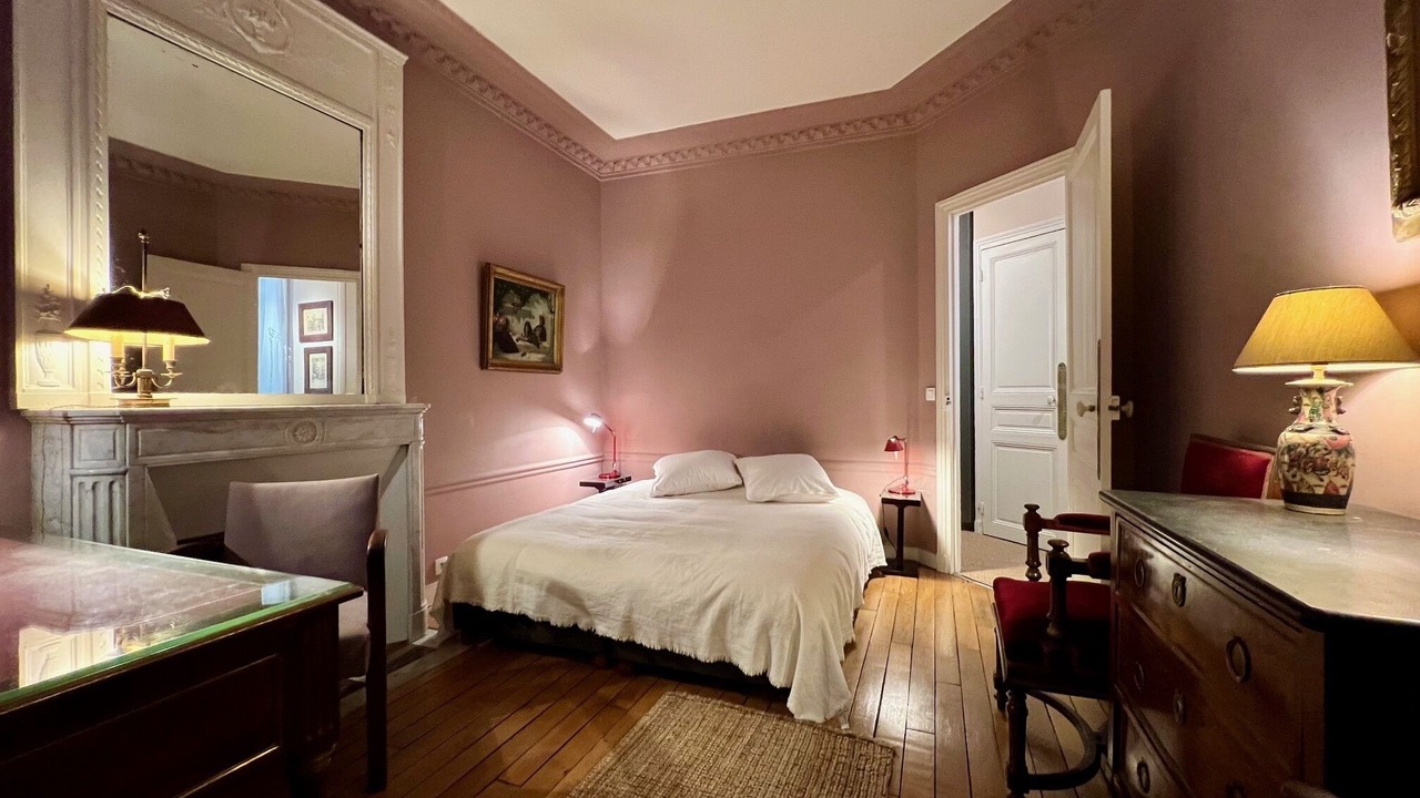 Photo of Bedroom in Passy