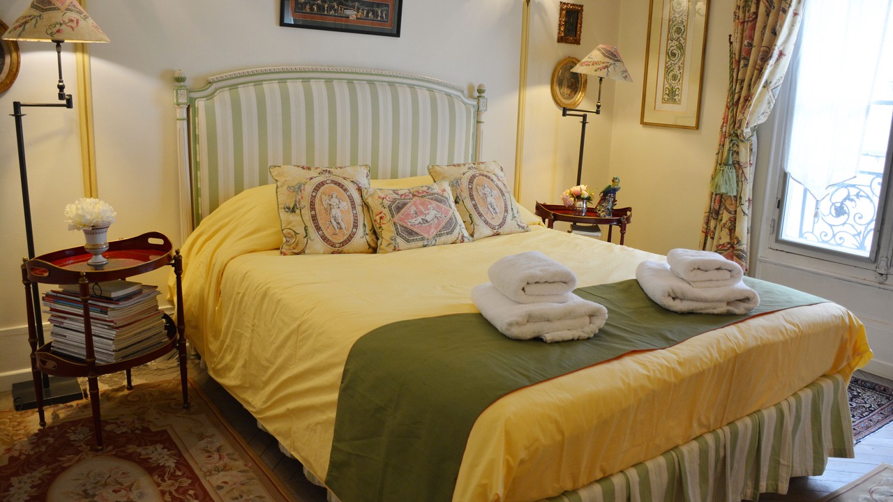 Photo of Bedroom in Chaillot