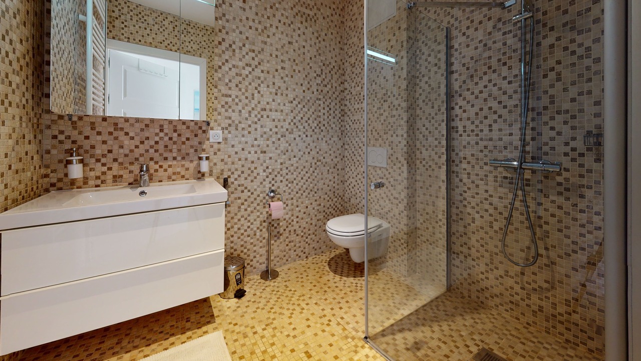 Photo of Bathroom in Magny-le-Hongre