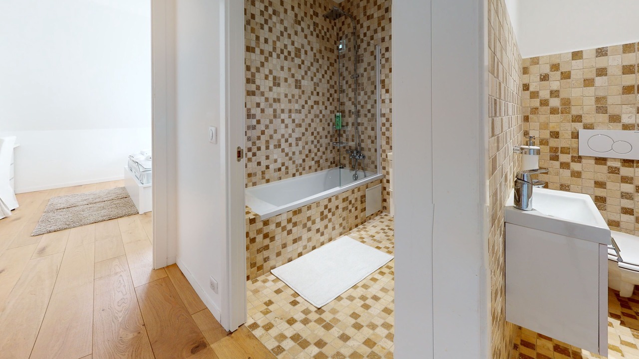Photo of Bathroom in Magny-le-Hongre