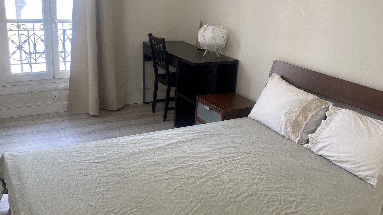 Photo of Bedroom in 16th Arrondissement