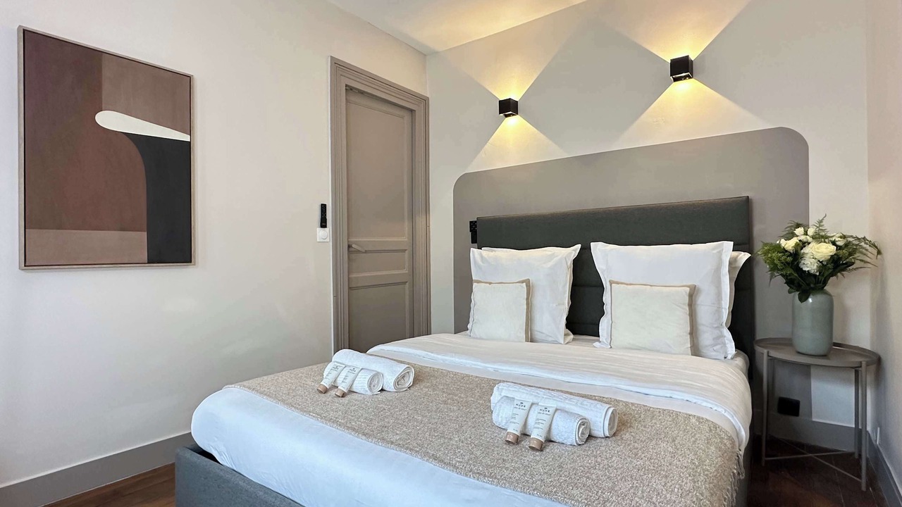 Photo of Bedroom in Chaillot