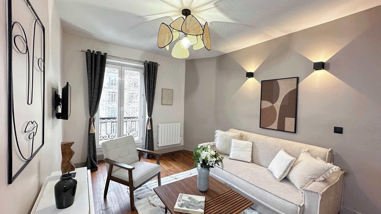 Photo of Bedroom in Chaillot