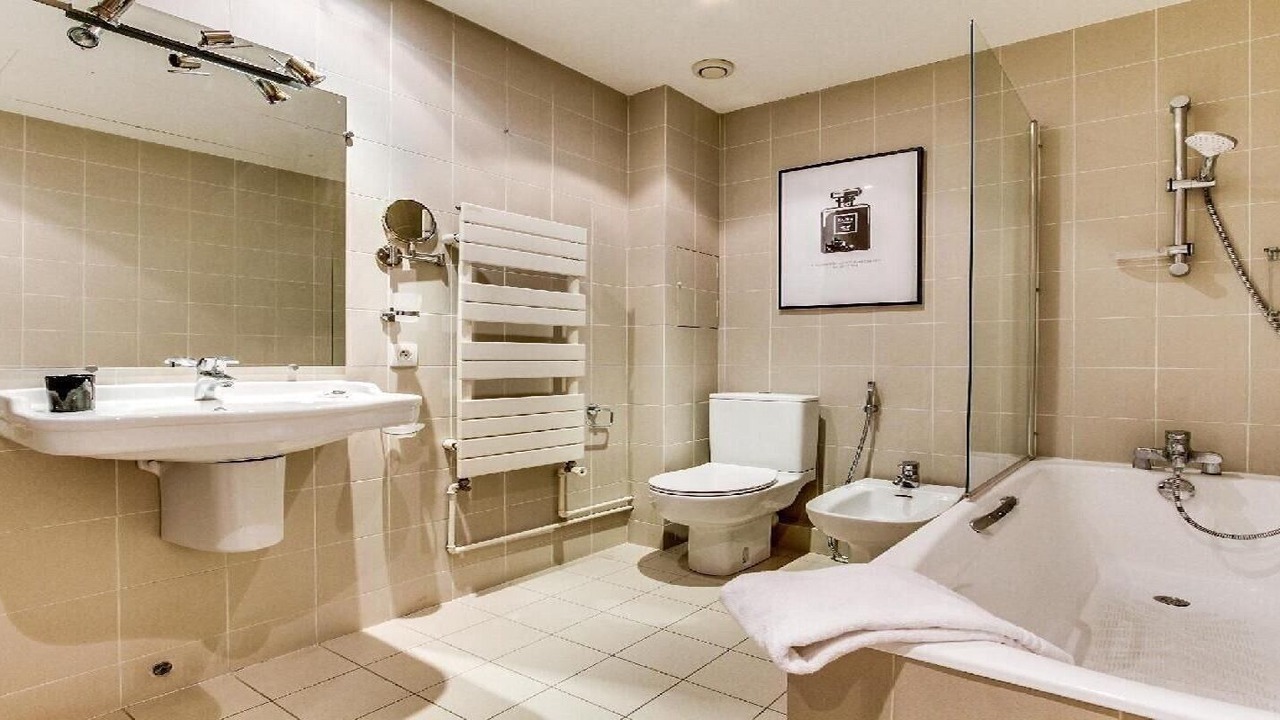 Photo of Bathroom in Champs-Elysees