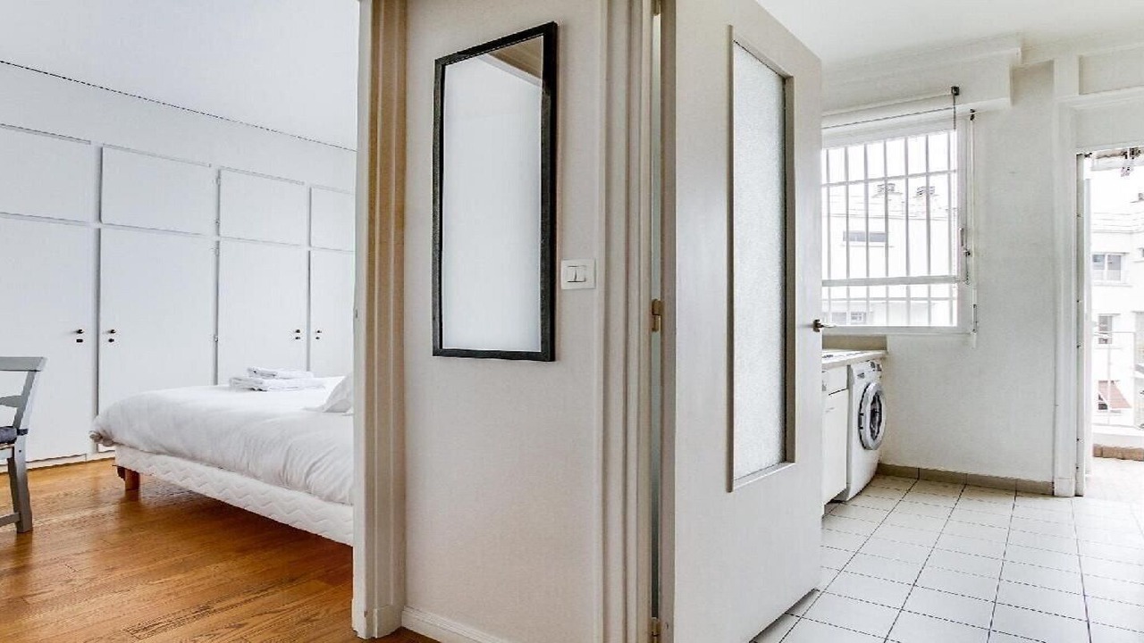 Photo of Bedroom in Champs-Elysees