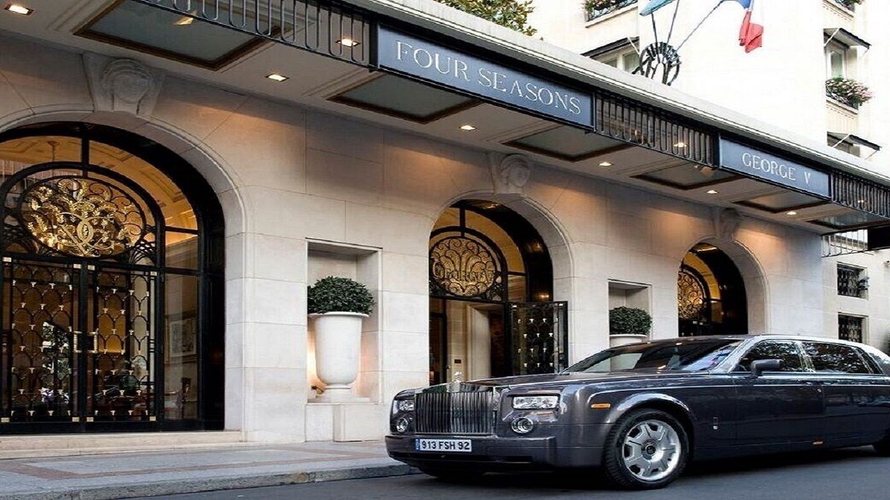 Photo of Outdoor in Champs-Elysees