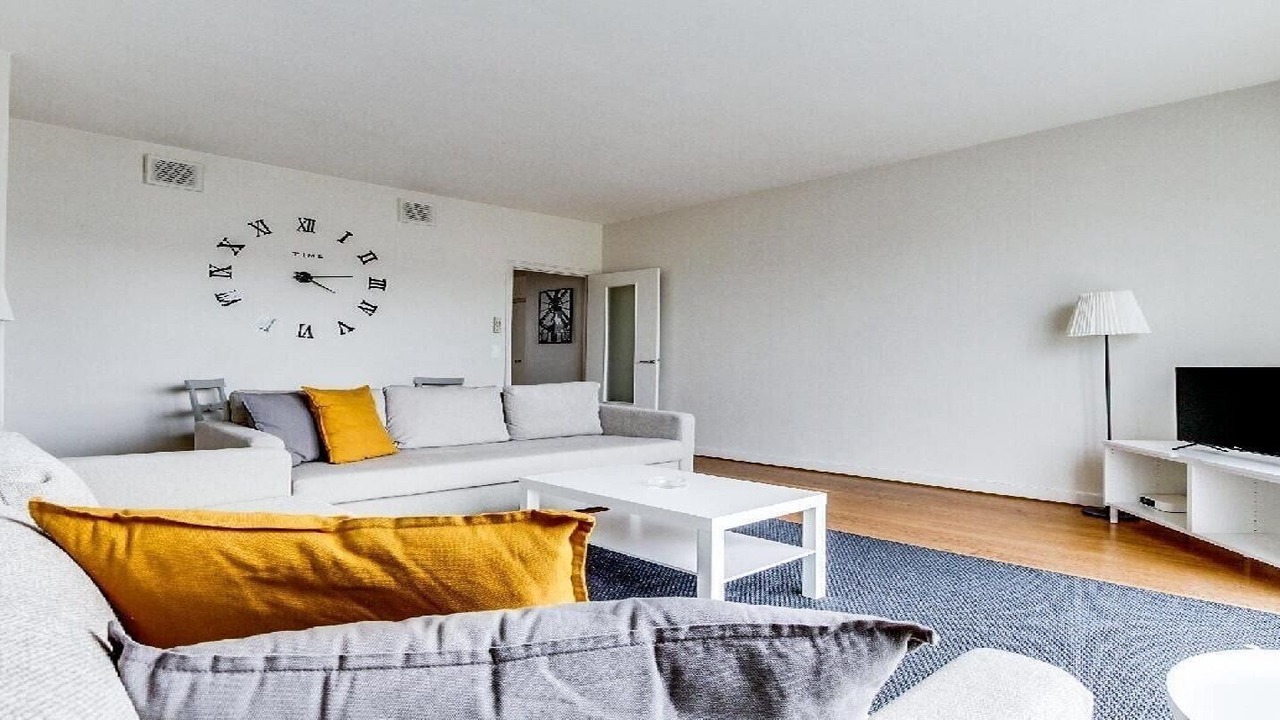 Photo of Livingroom in Champs-Elysees
